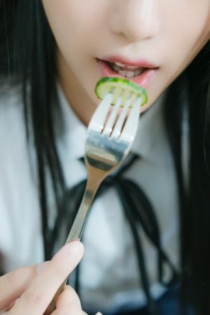 金蚕丝雨电视剧全集免费观看_1080免费在线播放